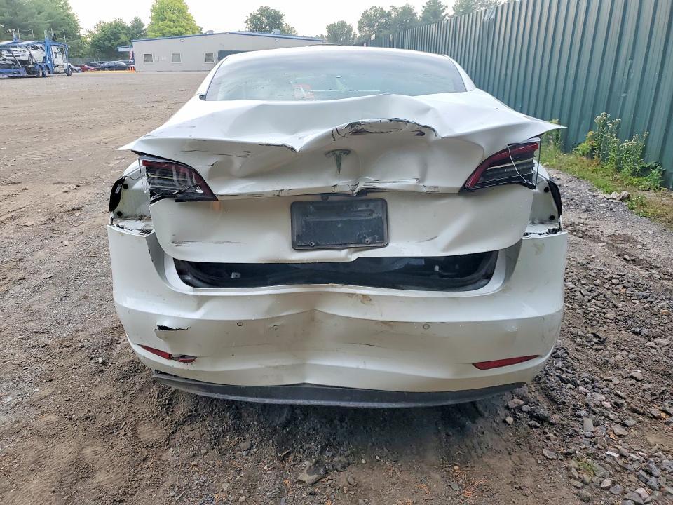 2022 TESLA MODEL 3 — Фото 6 из 12