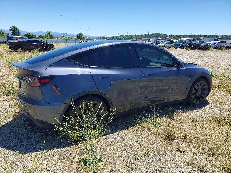 7SAYGDEF4NF383312 2022 TESLA MODEL Y photo no. 3