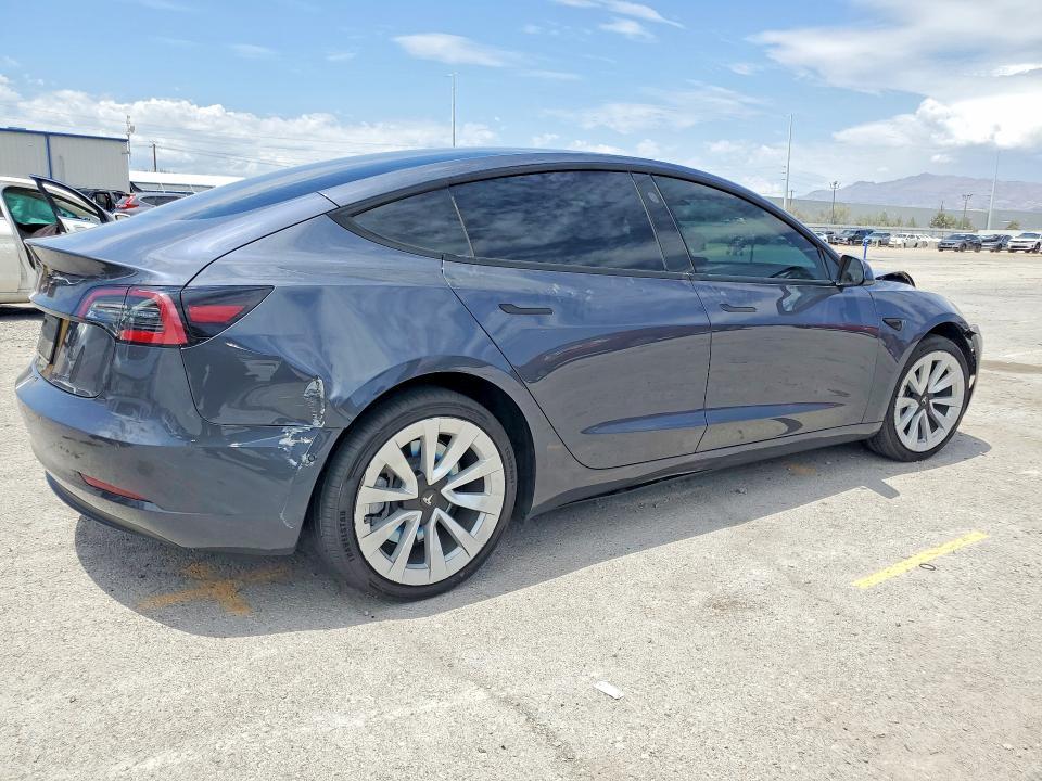 5YJ3E1EA5NF374831 2022 TESLA MODEL 3 photo no. 3