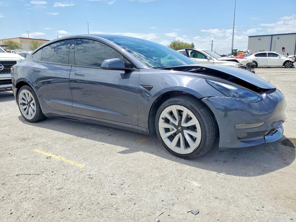 5YJ3E1EA5NF374831 2022 TESLA MODEL 3 photo no. 4