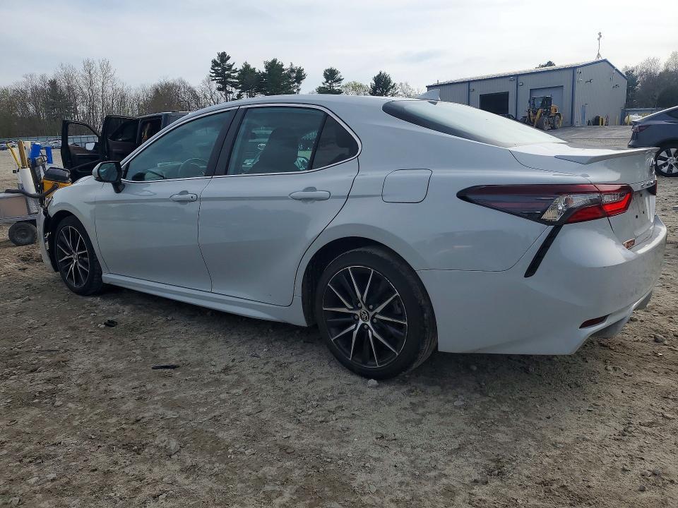 2022 TOYOTA CAMRY SE — Фото 2 из 13