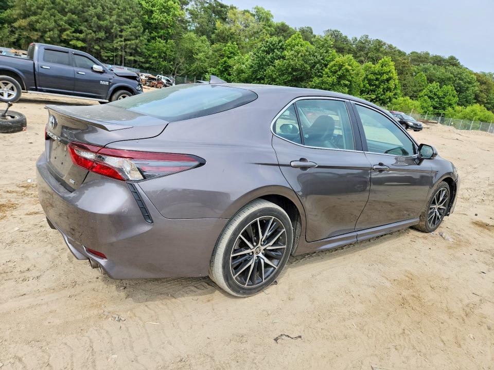 2022 TOYOTA CAMRY — Фото 3 из 12