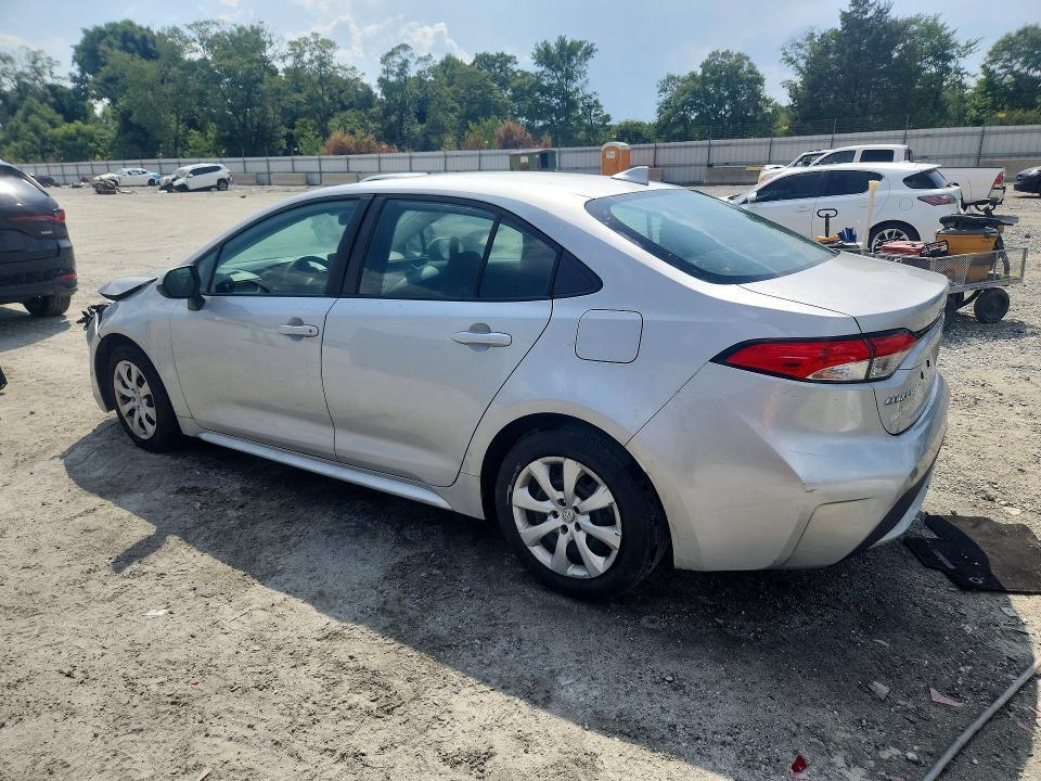 2022 TOYOTA COROLLA LE — Фото 2 из 13