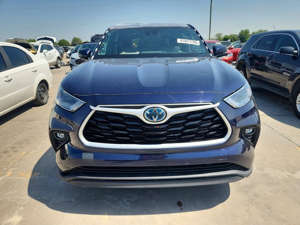 2022 TOYOTA HIGHLANDER HYBRID XLE — Фото 5 из 12