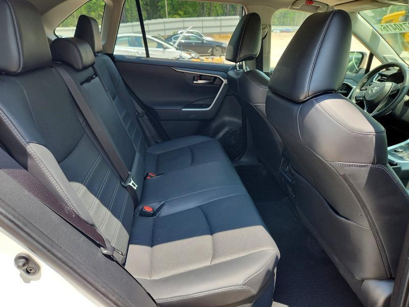 2022 TOYOTA RAV4 LIMITED — Фото 10 из 12