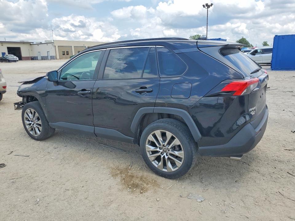 2022 TOYOTA RAV4 XLE PREMIUM — Фото 2 из 14
