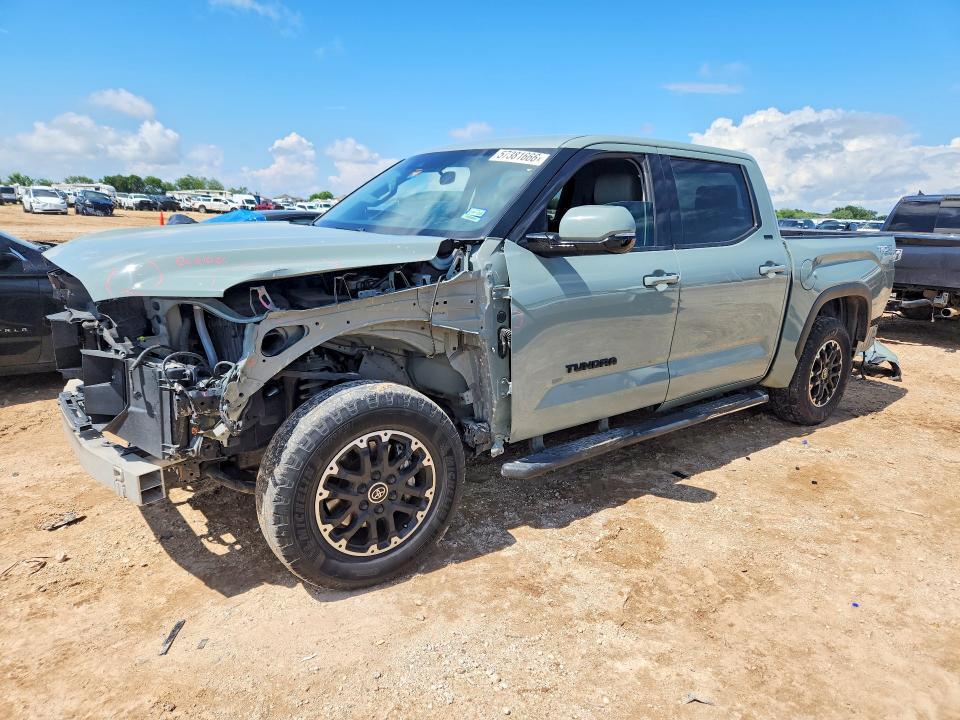 2022 TOYOTA TUNDRA