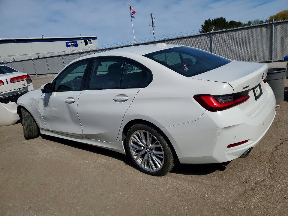 2023 BMW 330XI — Фото 2 из 12