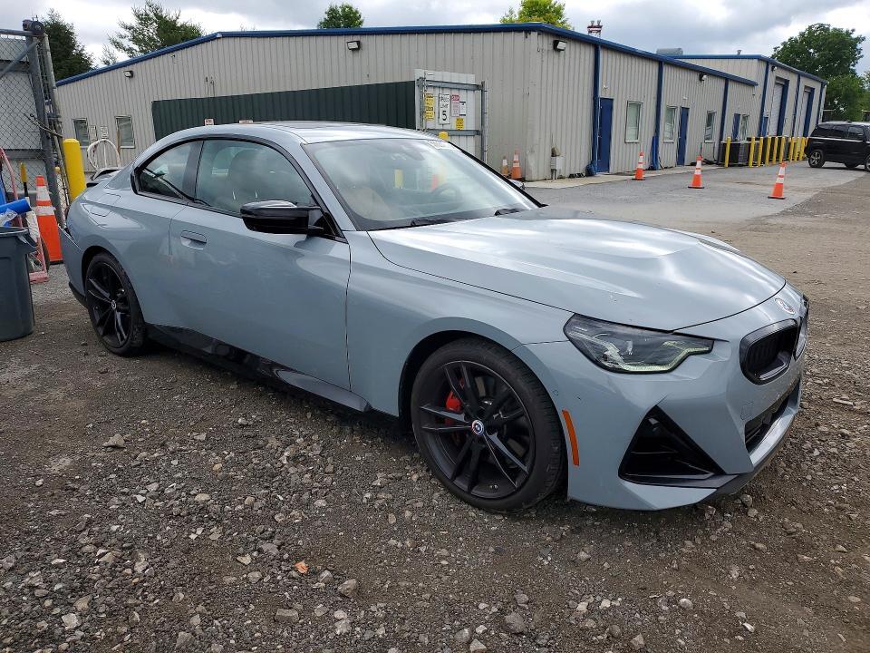 2023 BMW M240XI — Фото 4 из 12