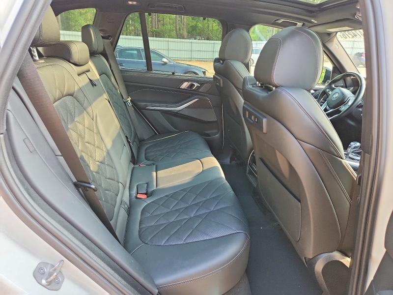2023 BMW X5 XDRIVE45E — Фото 10 из 12