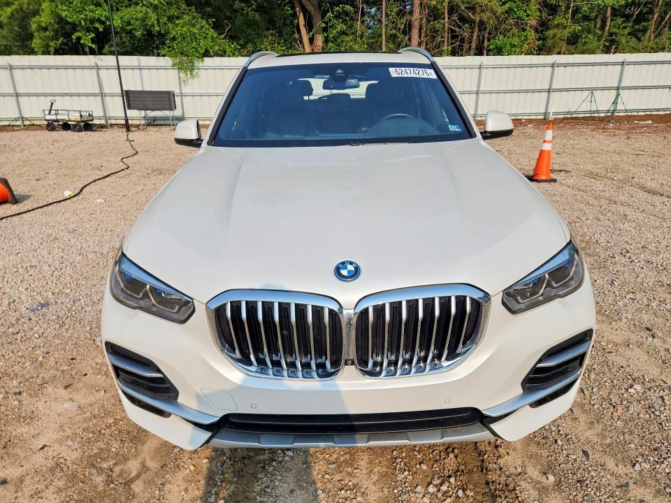 2023 BMW X5 XDRIVE45E — Фото 5 из 12
