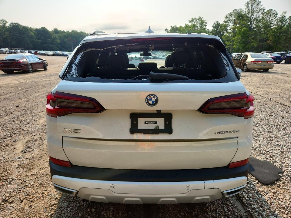 2023 BMW X5 XDRIVE45E — Фото 6 из 12