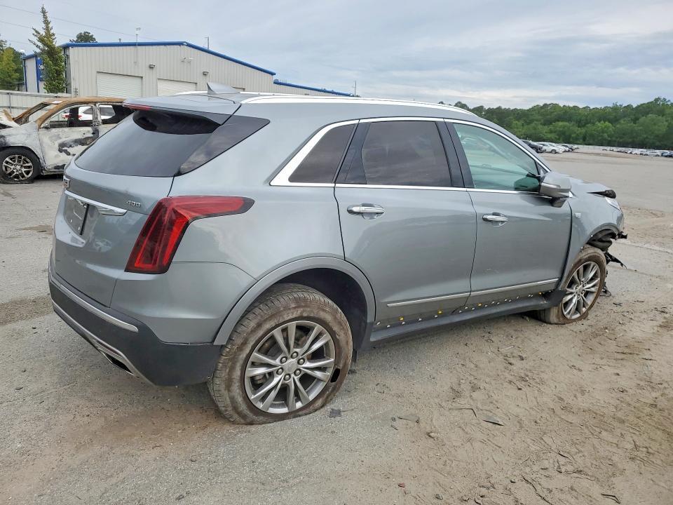 2023 CADILLAC XT5 PREMIUM LUXURY — Фото 3 из 13