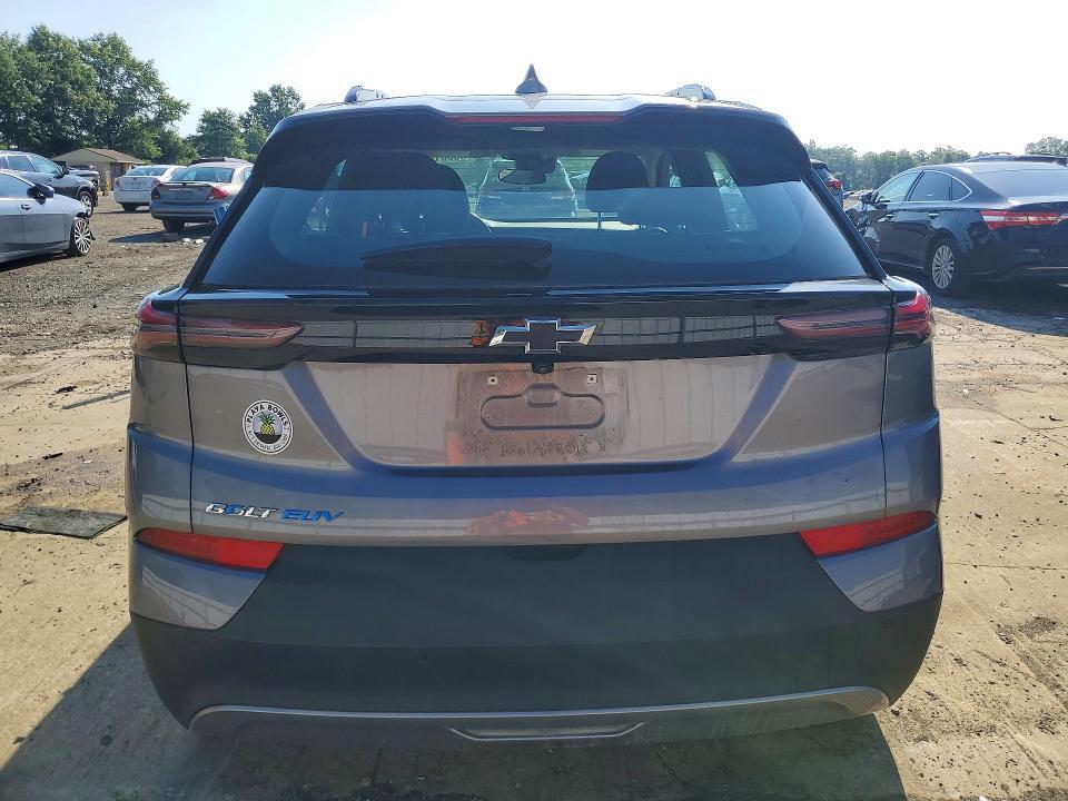 2023 CHEVROLET BOLT EUV LT — Фото 6 из 12