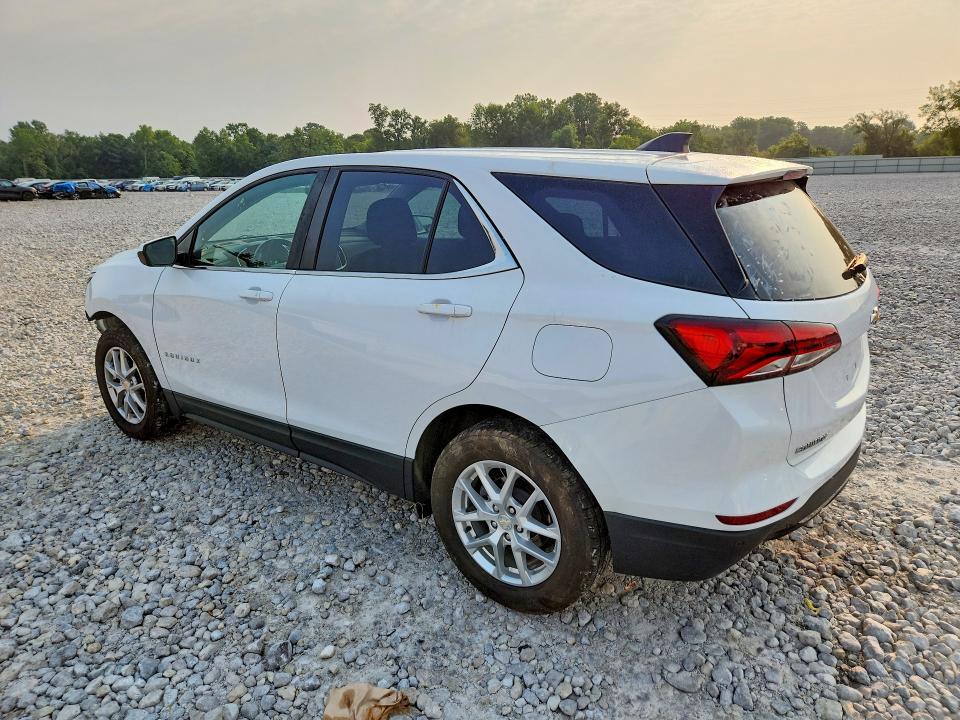 2023 CHEVROLET EQUINOX LT — Фото 2 из 13