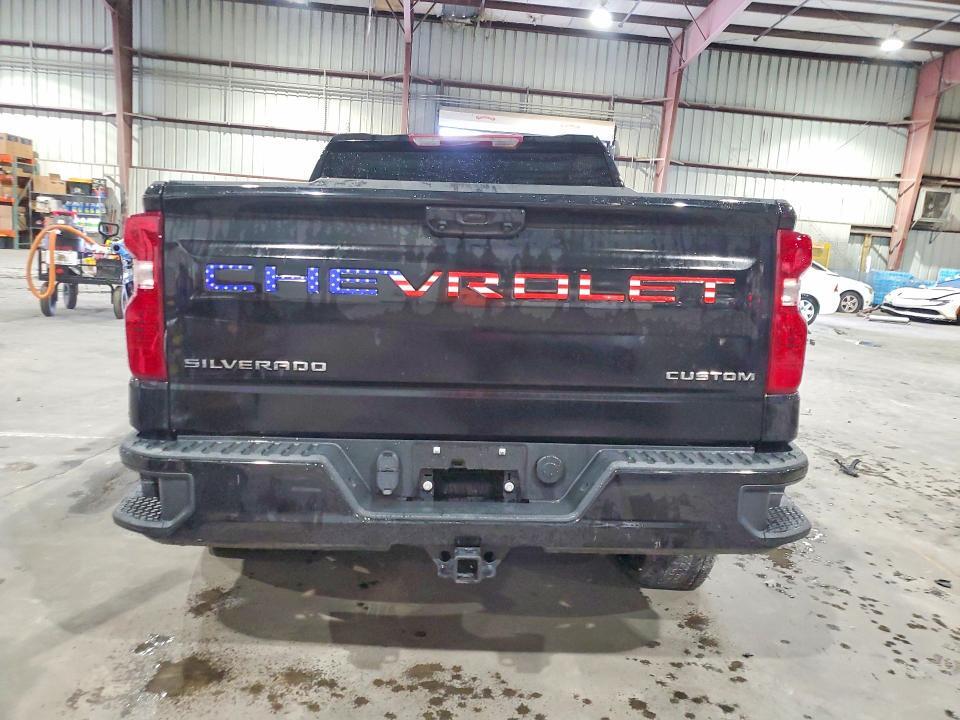 2023 CHEVROLET SILVERADO C1500 CUSTOM — Фото 6 из 12