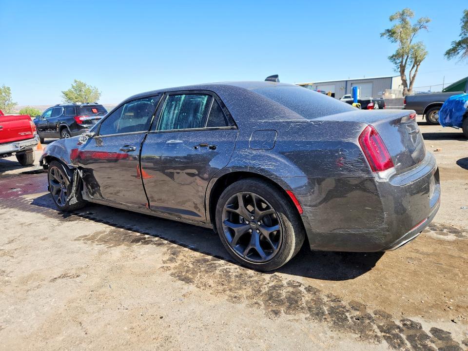 2023 CHRYSLER 300 S — Фото 2 из 12
