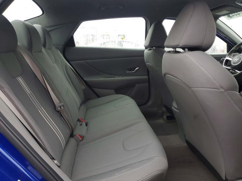 2023 HYUNDAI ELANTRA SEL — Фото 10 из 12