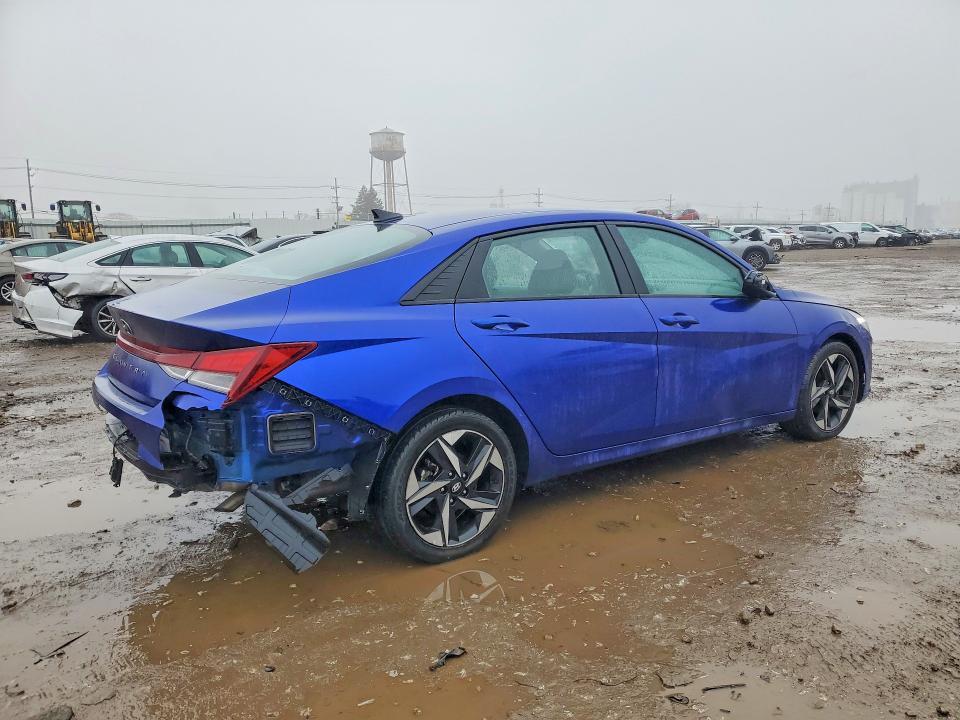2023 HYUNDAI ELANTRA SEL — Фото 3 из 12