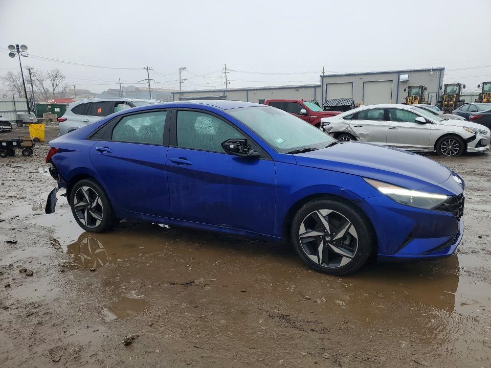 2023 HYUNDAI ELANTRA SEL — Фото 4 из 12