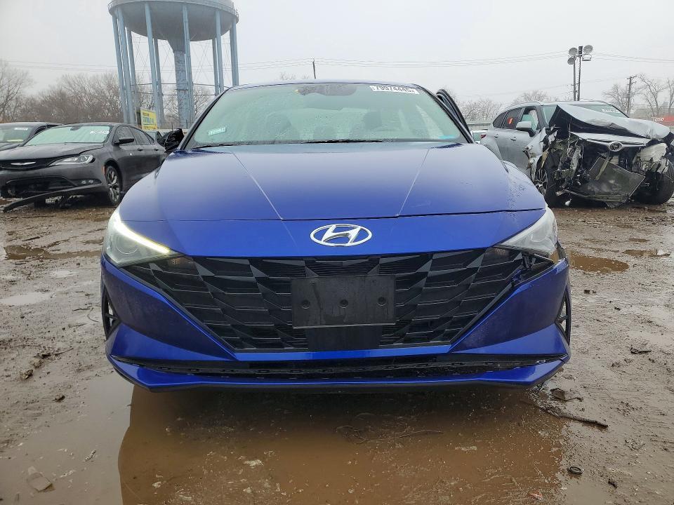 2023 HYUNDAI ELANTRA SEL — Фото 5 из 12