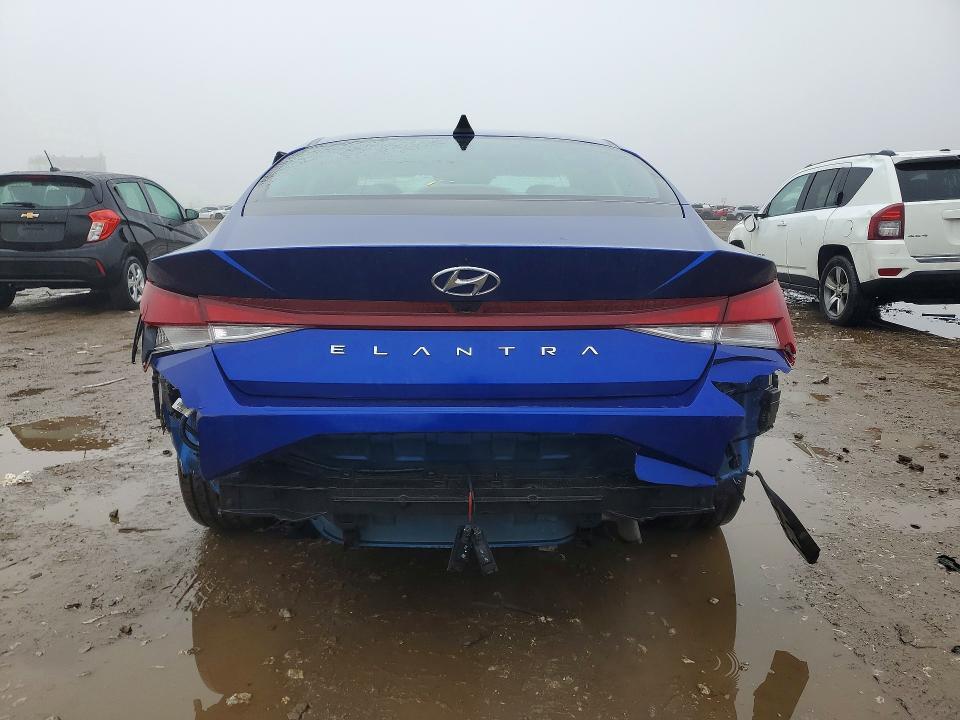 2023 HYUNDAI ELANTRA SEL — Фото 6 из 12