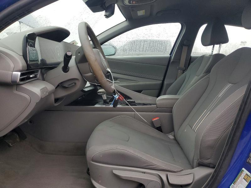 2023 HYUNDAI ELANTRA SEL — Фото 7 из 12