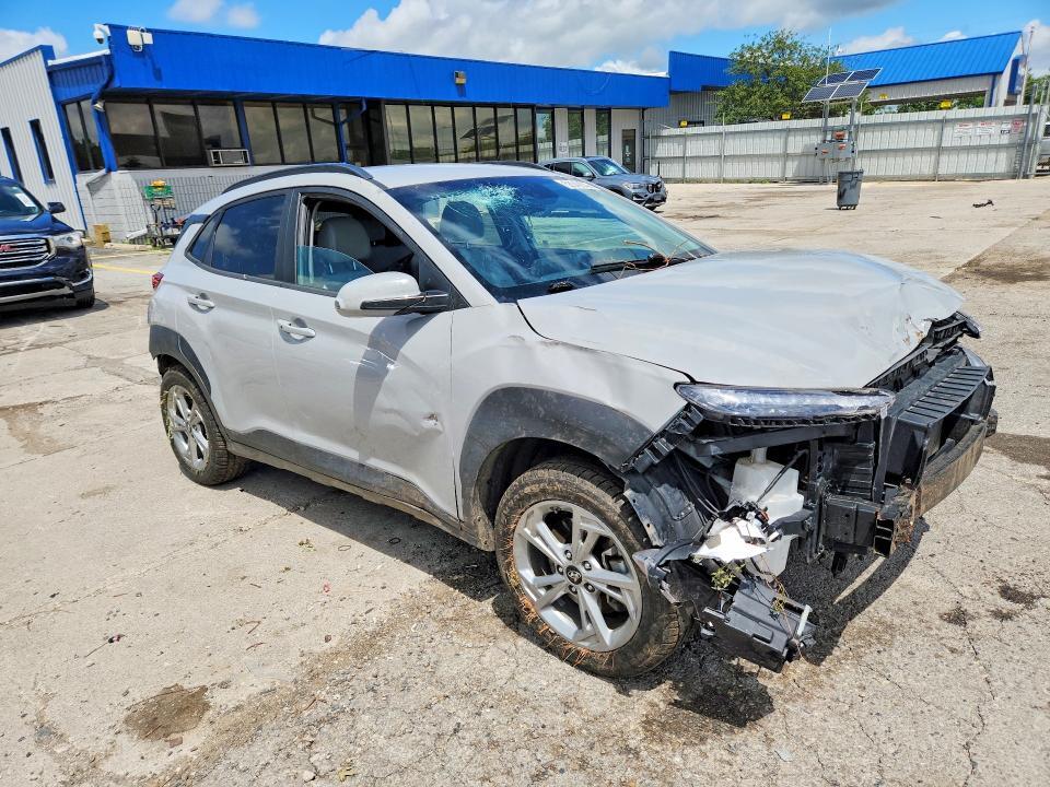 2023 HYUNDAI KONA SEL — Фото 4 из 13
