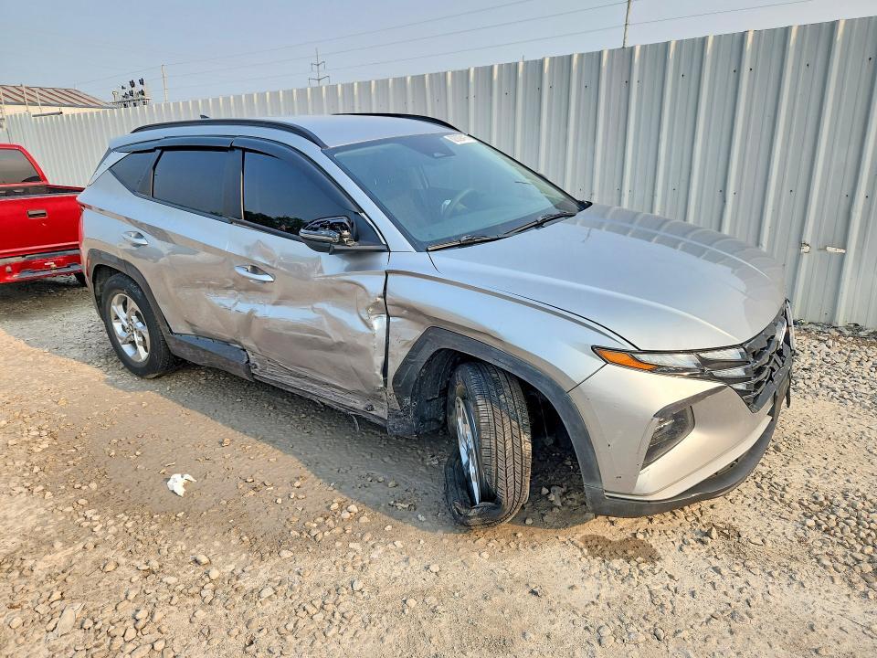 5NMJBCAE5PH195095 2023 HYUNDAI TUCSON photo no. 4