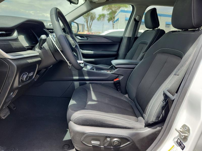 2023 JEEP GRAND CHEROKEE L LAREDO — Фото 7 из 13