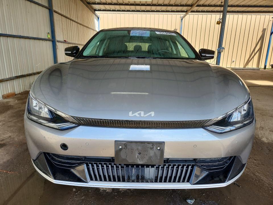 2023 KIA EV6 WIND — Фото 5 из 12