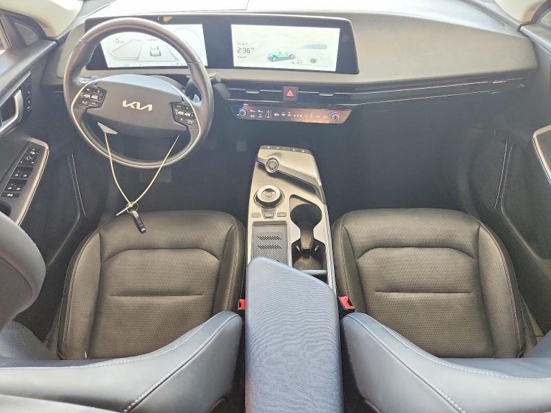2023 KIA EV6 WIND — Фото 8 из 12