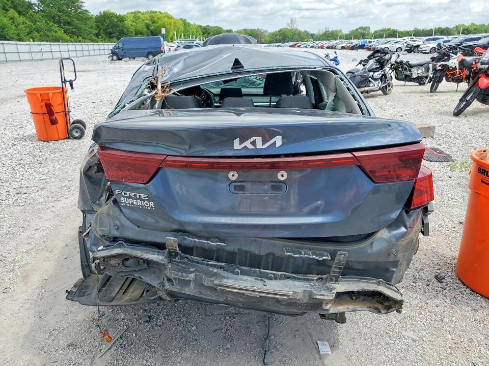 2023 KIA FORTE LXS — Фото 6 из 13