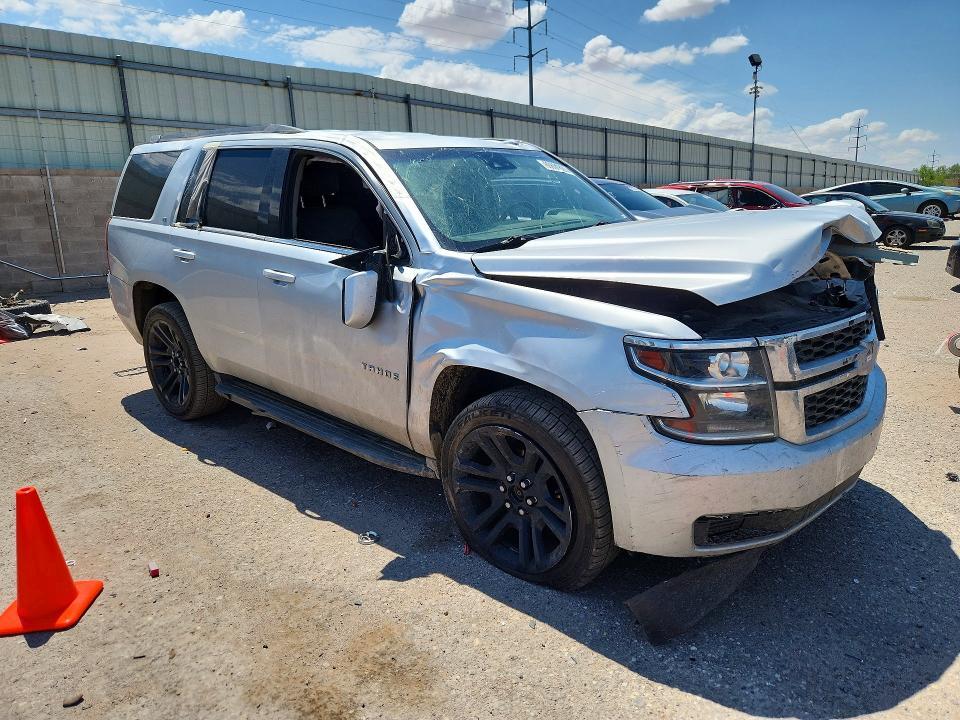 2017 CHEVROLET TAHOE K1500 LT — Фото 4 из 12