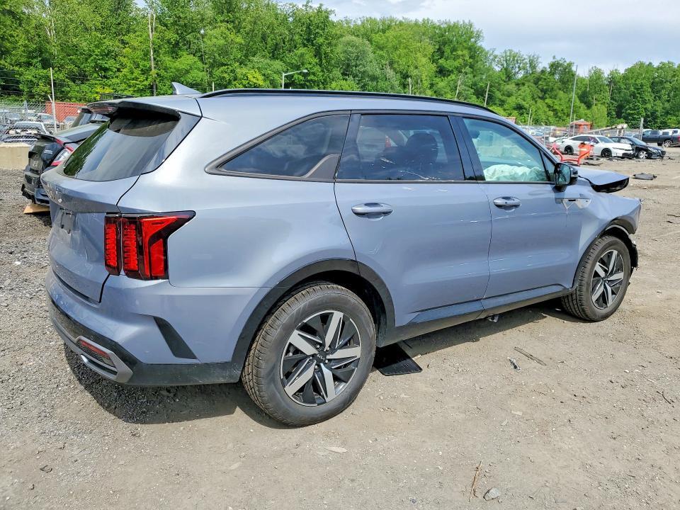2023 KIA SORENTO S — Фото 3 из 12