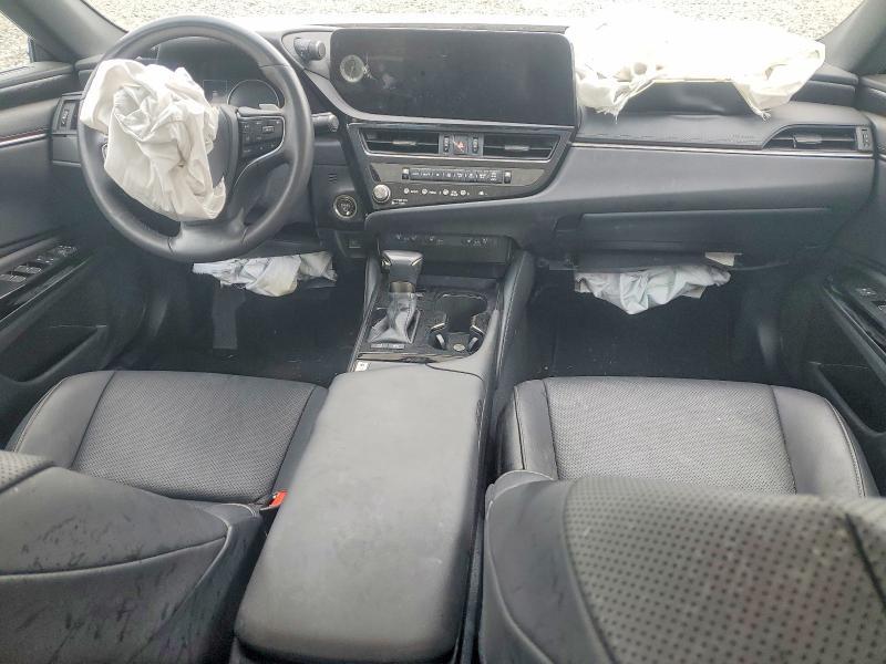 2023 LEXUS ES 300H BASE — Фото 8 из 12