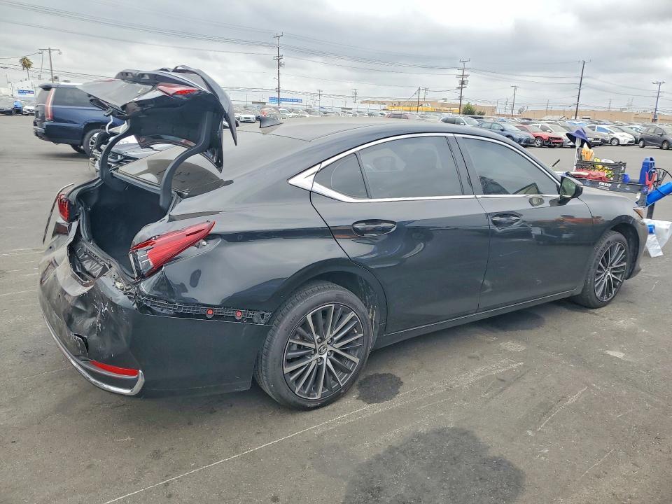 58ADA1C12PU033131 2023 LEXUS ES 300H photo no. 3