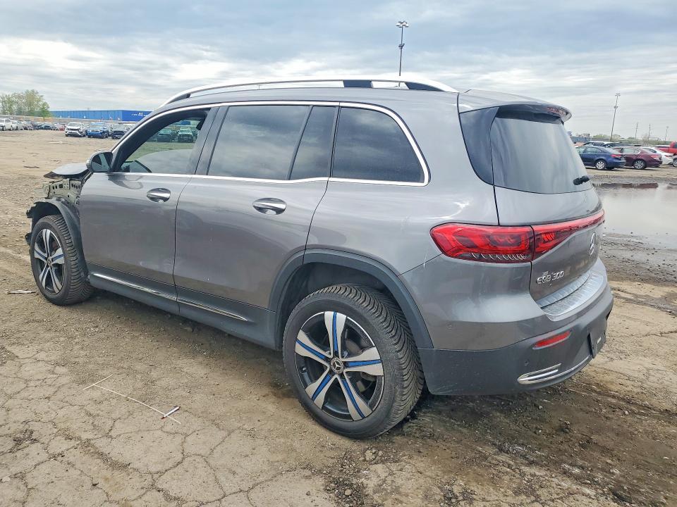 2023 MERCEDES-BENZ EQB 300 4MATIC — Фото 2 из 13