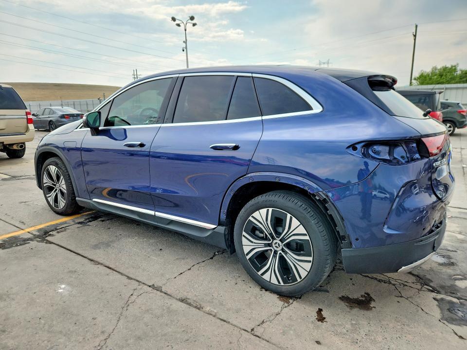 2023 MERCEDES-BENZ EQE SUV 350 4MATIC — Фото 2 из 14