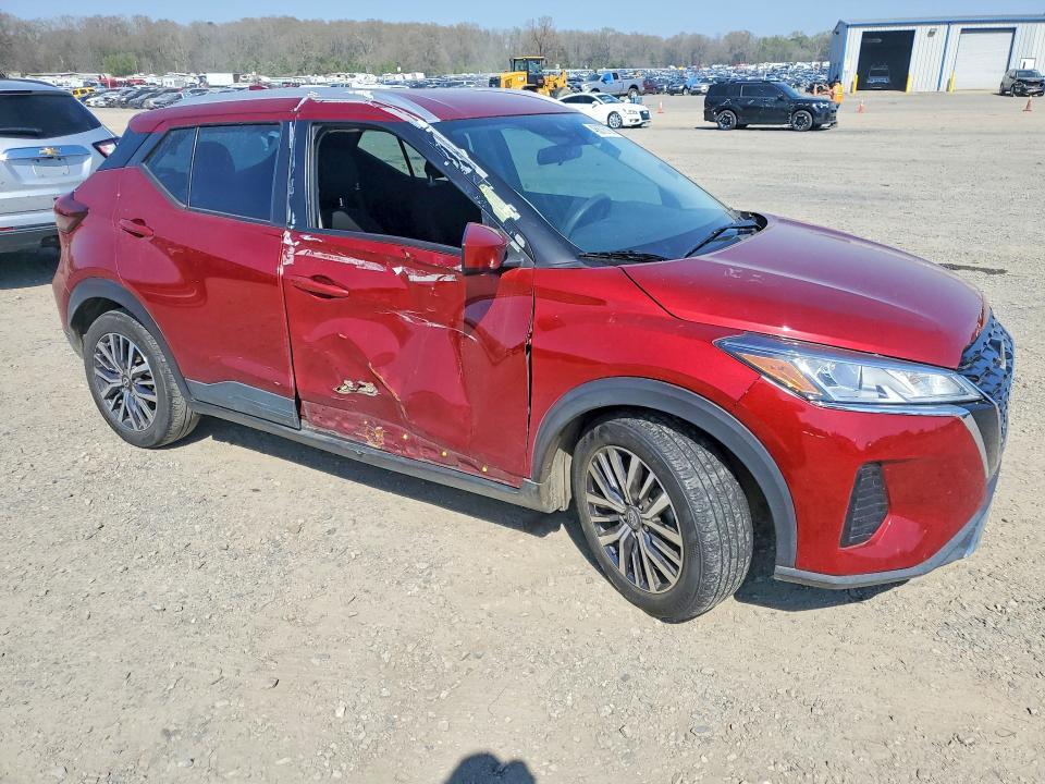 2023 NISSAN KICKS SV — Фото 4 из 13