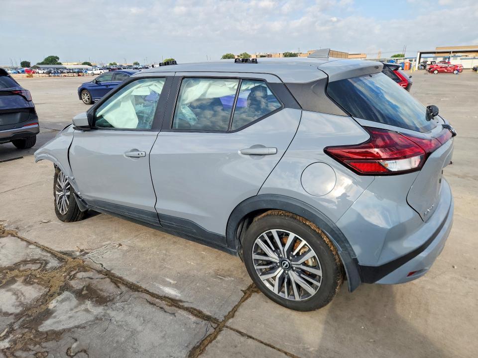 2023 NISSAN KICKS SV — Фото 2 из 13