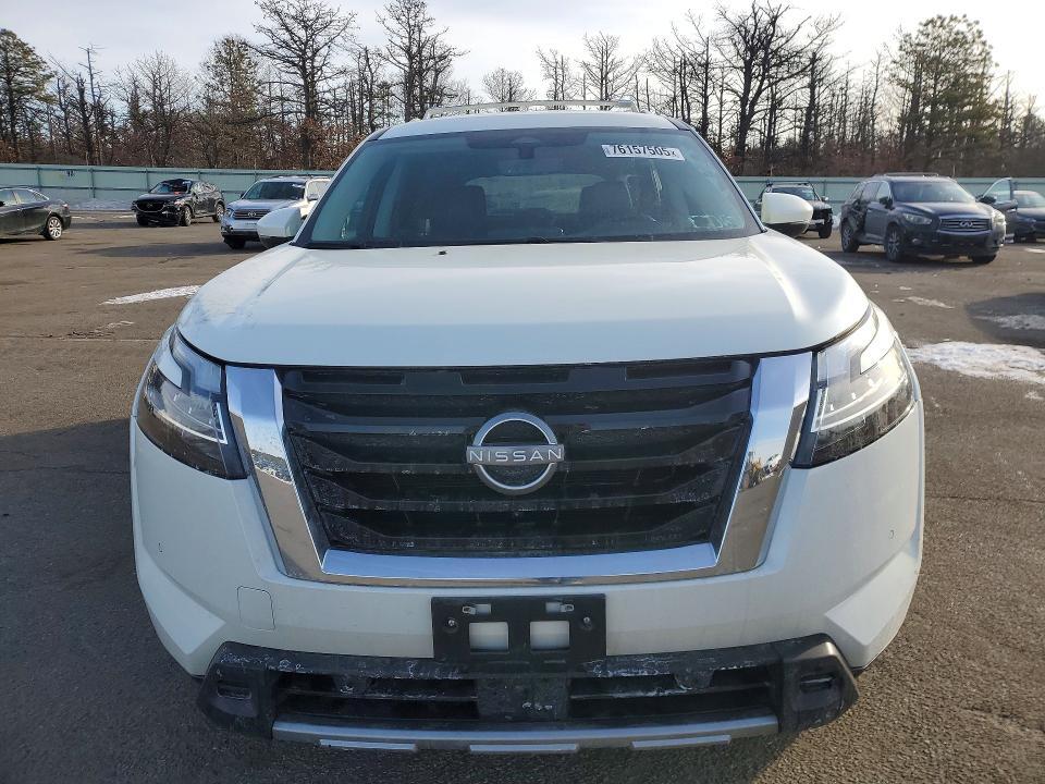 2023 NISSAN PATHFINDER SL — Фото 5 из 13