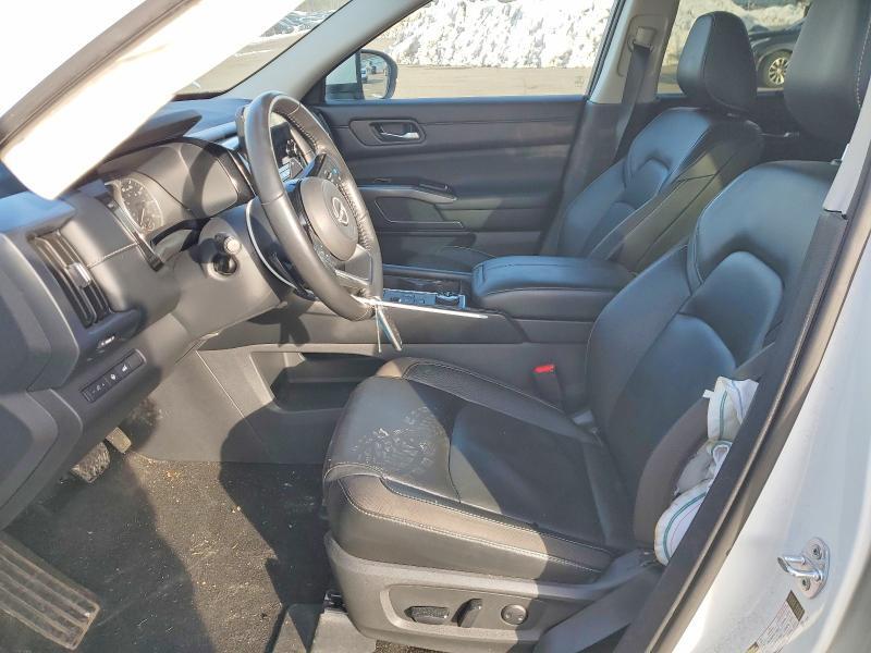 2023 NISSAN PATHFINDER SL — Фото 7 из 13