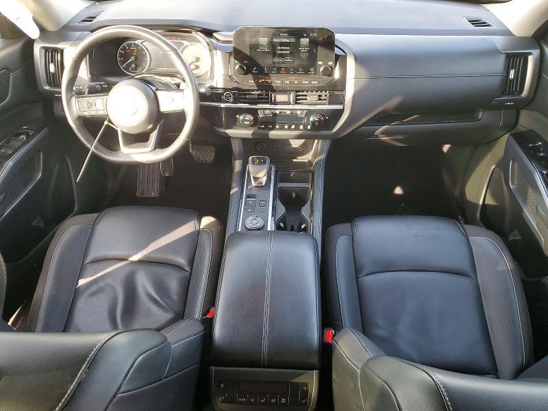 2023 NISSAN PATHFINDER SL — Фото 8 из 13