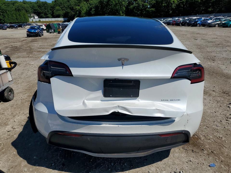 2023 TESLA MODEL Y — Фото 6 из 13
