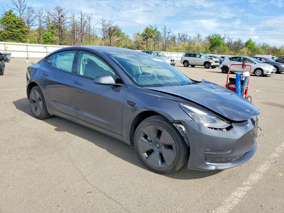 2023 TESLA MODEL 3 — Фото 4 из 12