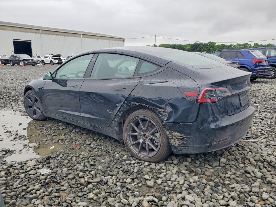 2023 TESLA MODEL 3 — Фото 2 из 12