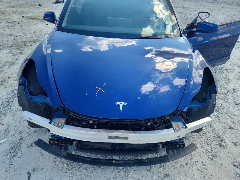 2023 TESLA MODEL 3 — Фото 11 из 12