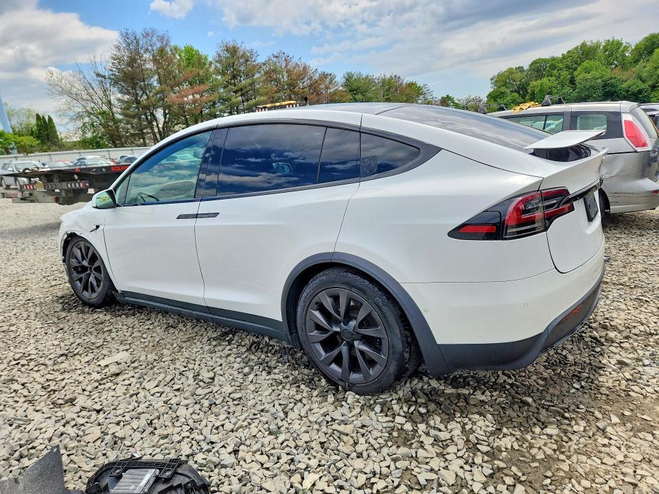 2023 TESLA MODEL X — Фото 2 из 13