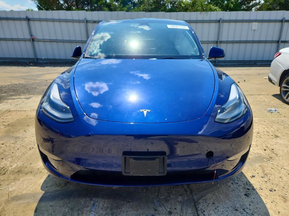 2023 TESLA MODEL Y — Фото 5 из 12